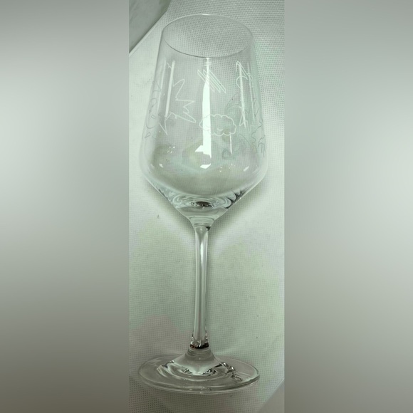 RuneScape | Rasial etched wine glass. - Picture 15 of 16